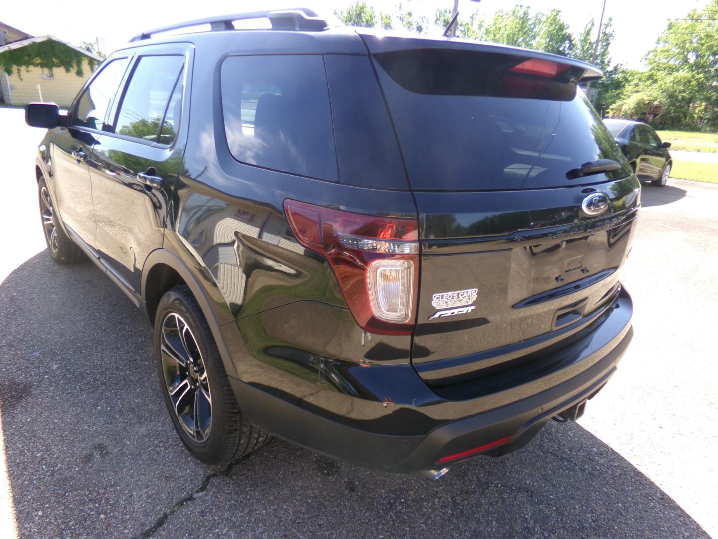 2015 Tuxedo Black Metallic /Black Ford Explorer Sport (1FM5K8GT1FG) with an 3.5L V6 Ecoboost engine, automatic transmission, located at 401 First NE, Bearden, AR, 71720, (870) 687-3414, 33.726528, -92.611519 - Photo#2